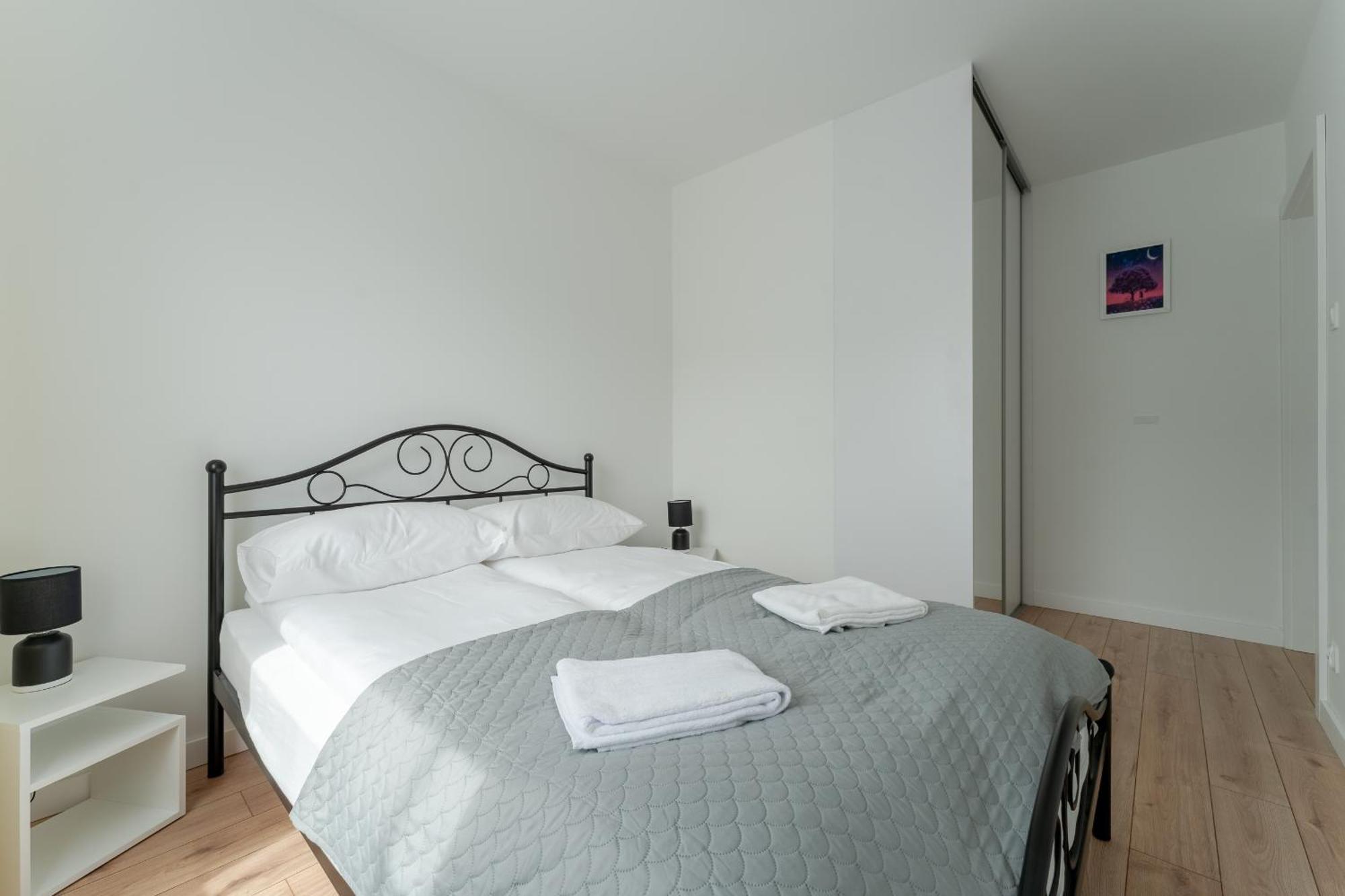 K27 - Z Pieknym Widokiem I Parkingiem - Spaceapart Apartamento
